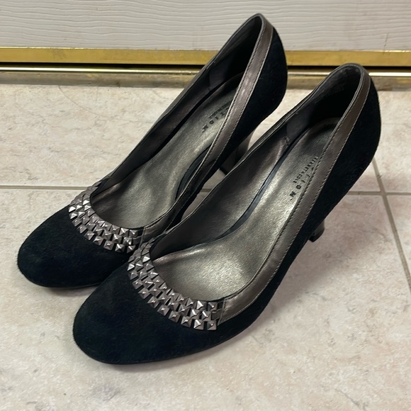 Kenneth Cole Reaction Shoes - Reaction by Kenneth Cole heels. Size 8.5 like new!